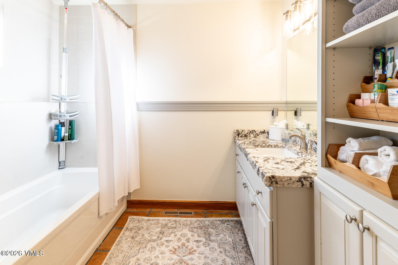 4495 West Wildridge Road, Unit W Avon, CO 81620 - Photo 19 of 22 kid's bath 2