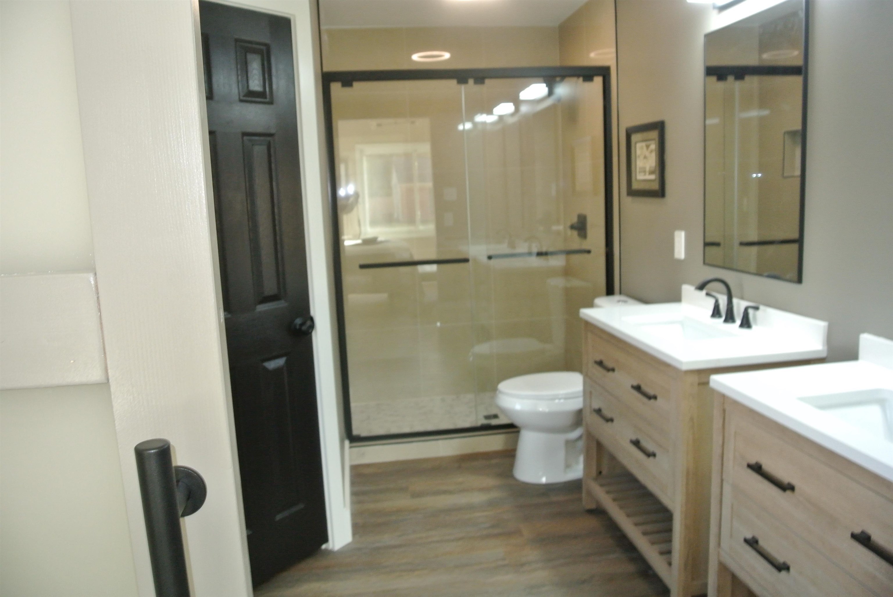 948 Greencliff Road Collierville, TN 38017 - Photo 28 of 34 a bathroom with a toilet sink and mirror