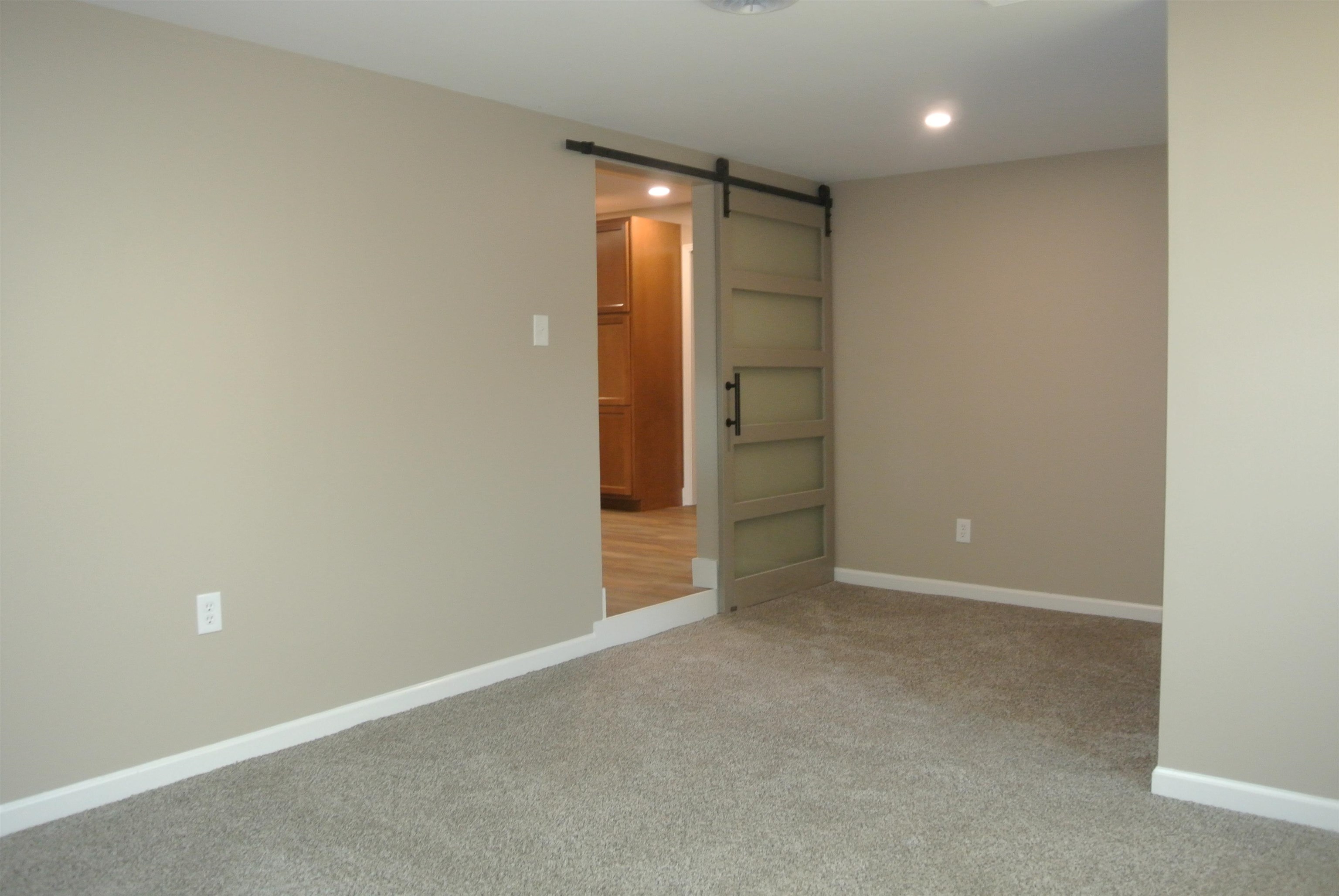 948 Greencliff Road Collierville, TN 38017 - Photo 30 of 34 a view of an empty room