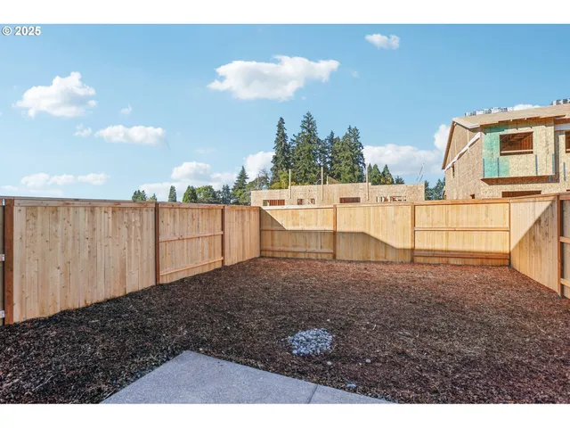 a house view with a outdoor space