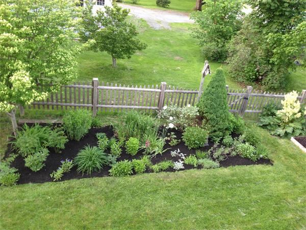 149 Market Street Amesbury, MA 01913 - Photo 21 of 23 a view of a garden from a balcony