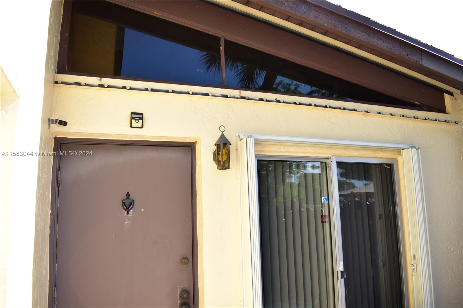 135 Fox Road, Unit 245 Hollywood, FL 33024 - Photo 6 of 34 through private patio
