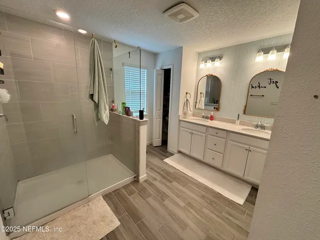 $2,300 | 440 Boracay Circle, St. Johns, FL 32259