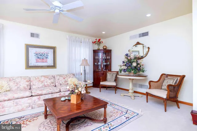 $469,900 | 13 Denise Court, Bear, DE 19701