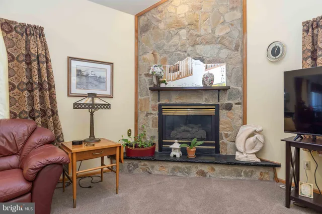 $469,900 | 13 Denise Court, Bear, DE 19701