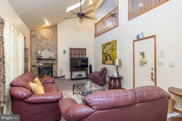 $469,900 | 13 Denise Court, Bear, DE 19701