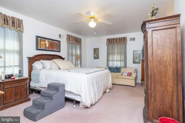 $469,900 | 13 Denise Court, Bear, DE 19701