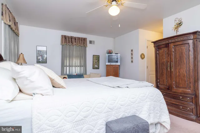 $469,900 | 13 Denise Court, Bear, DE 19701