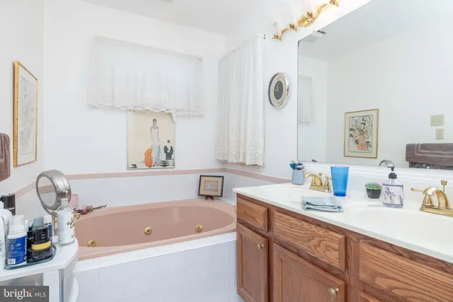 $469,900 | 13 Denise Court, Bear, DE 19701