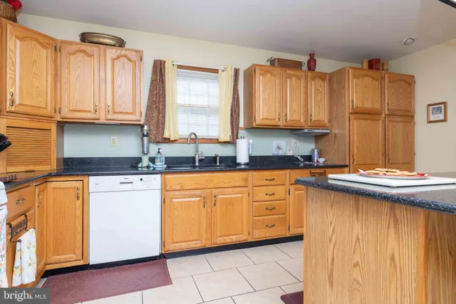 $469,900 | 13 Denise Court, Bear, DE 19701