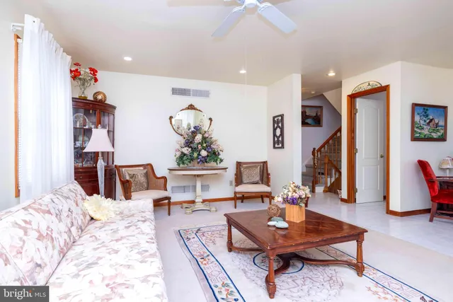 $469,900 | 13 Denise Court, Bear, DE 19701