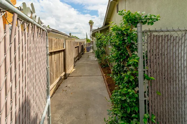 $450,000 | 1501 Bella Terra Drive, Modesto, CA 95355