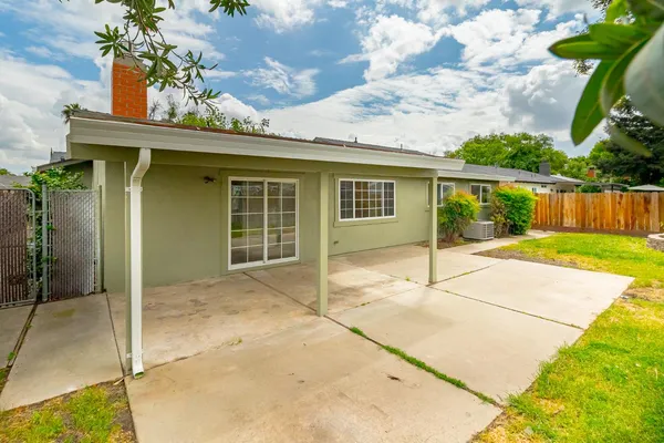 $450,000 | 1501 Bella Terra Drive, Modesto, CA 95355