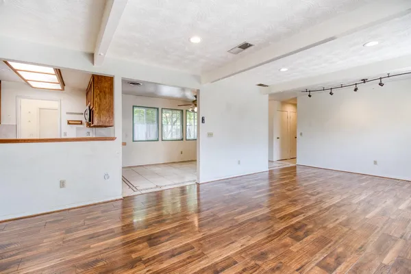 $450,000 | 1501 Bella Terra Drive, Modesto, CA 95355