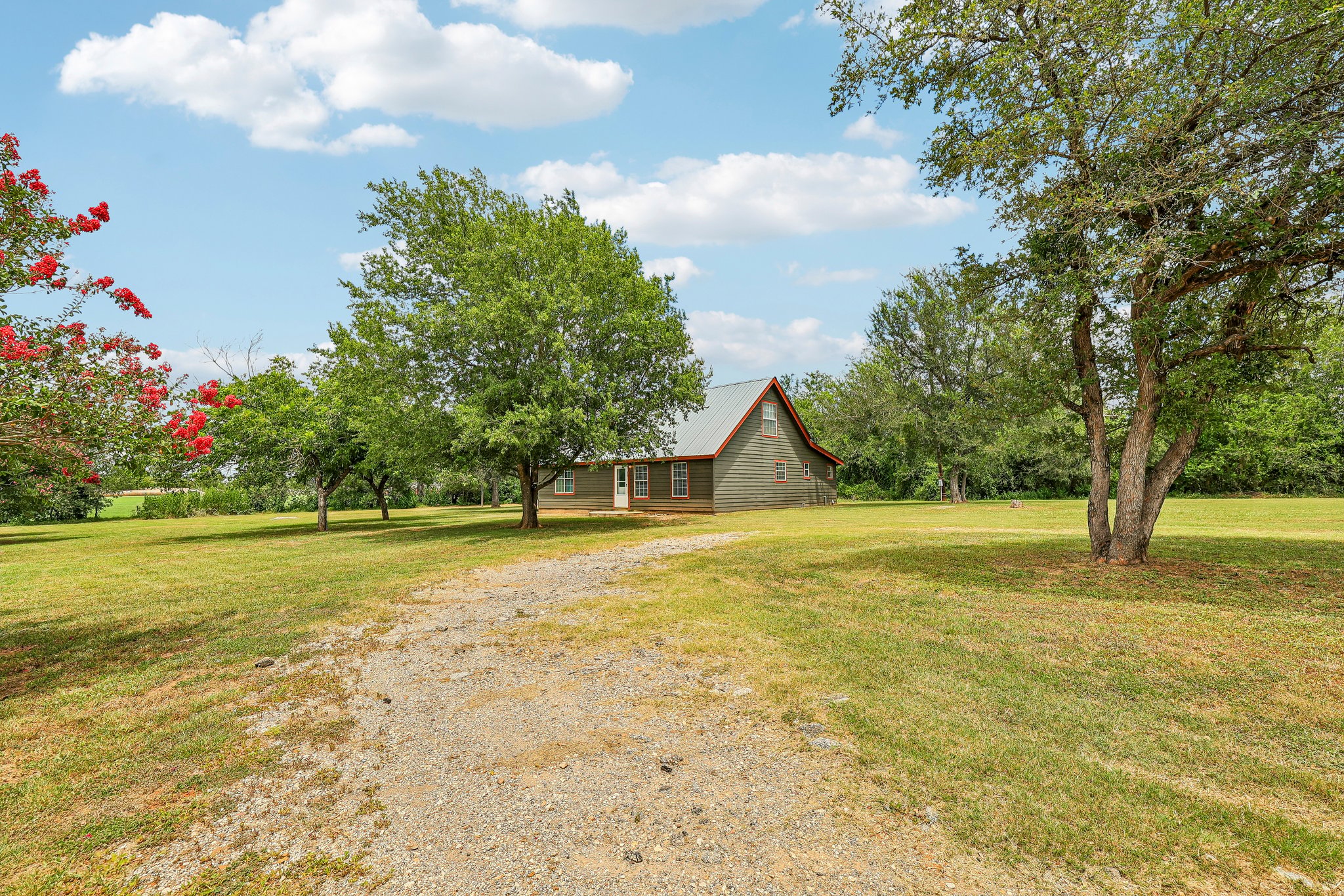 122 Dodd Preston Road Elgin, TX 78621 - Photo 2 of 37