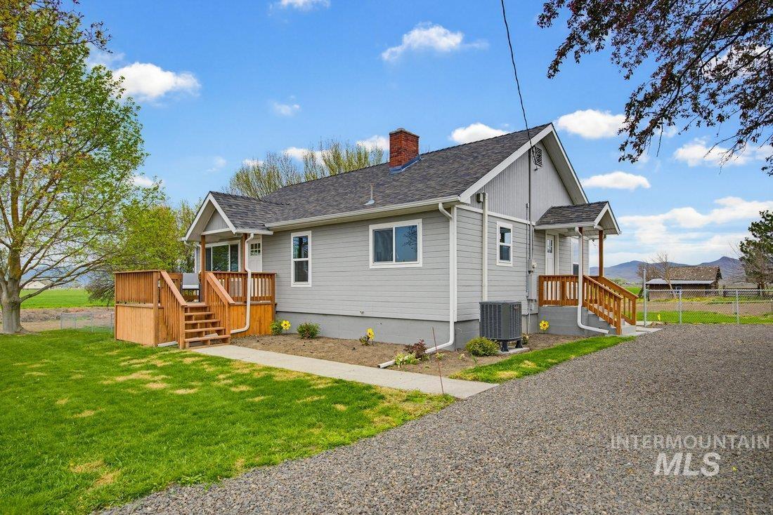 1112 Indianhead Road Weiser, ID 83672 - Photo 5 of 39 Gallery Image 5