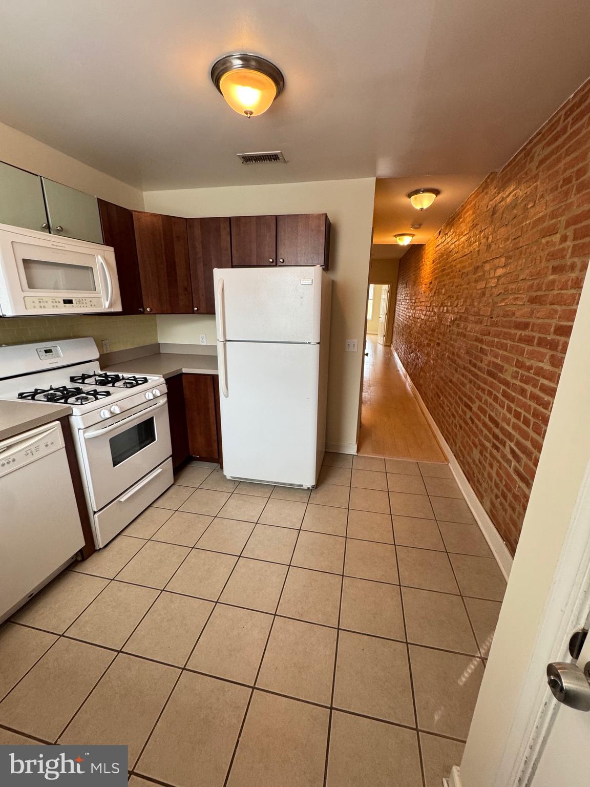 445 East Fort Avenue, Unit B Baltimore, MD 21230 - Photo 4 of 22