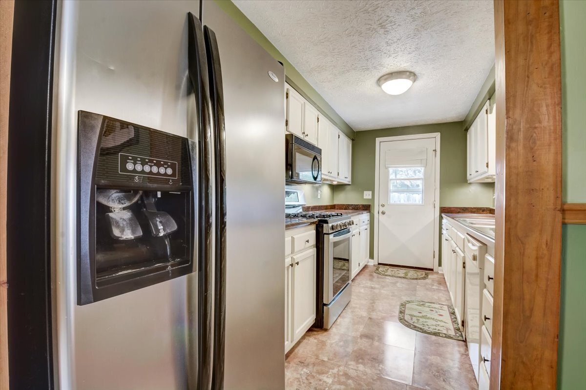 409 Iron Bridge Road Cicero, IN 46034 - Photo 11 of 33 Gallery Image 11