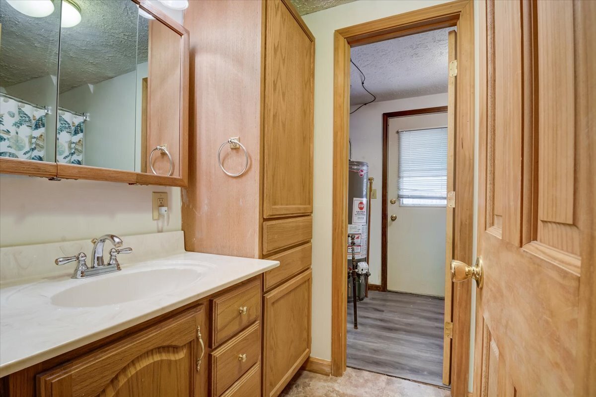 409 Iron Bridge Road Cicero, IN 46034 - Photo 25 of 33 Gallery Image 25