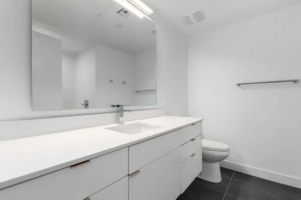 $2,149 | 531 East Willetta Street, Unit 301, Phoenix, AZ 85004