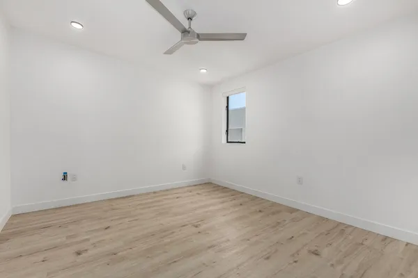$2,149 | 531 East Willetta Street, Unit 301, Phoenix, AZ 85004