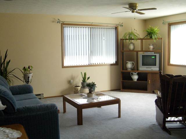 1911 5th Street, Unit A Cheney, WA 99004 - Photo 4 of 9 Gallery Image 4