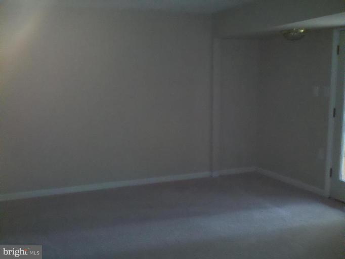 2240 Cartwright Place Reston, VA 20191 - Photo 12 of 19 Family Room
