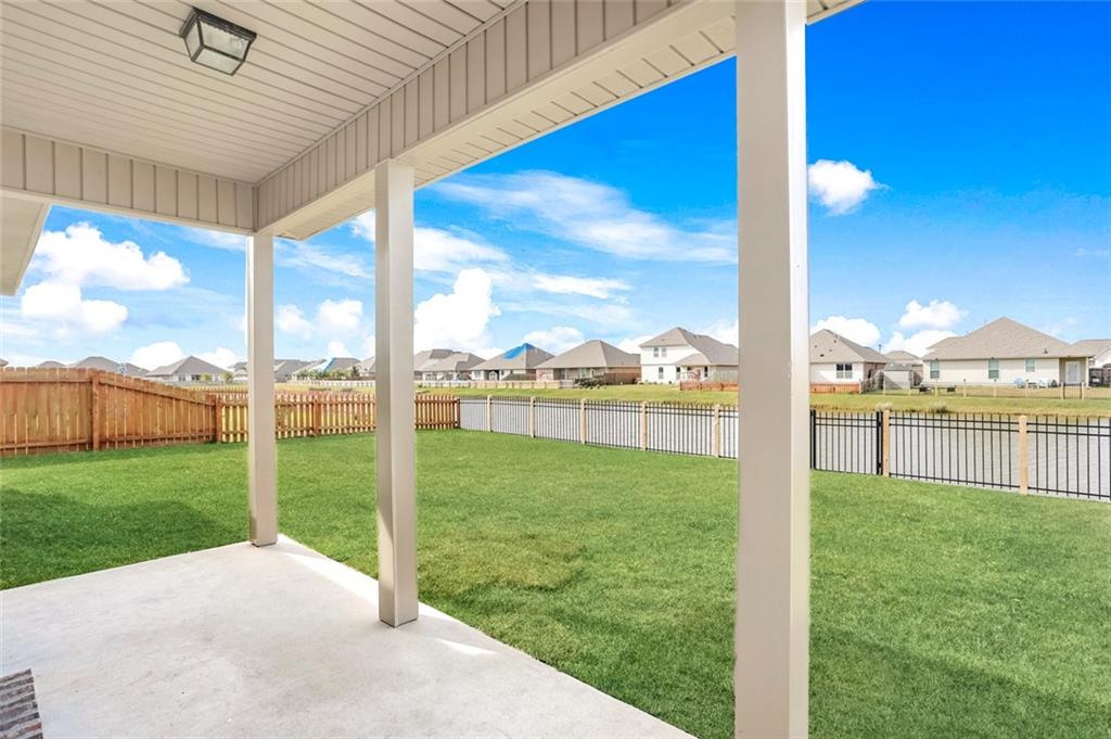 264 East Lake Drive Slidell, LA 70461 - Photo 18 of 26 Gallery Image 18