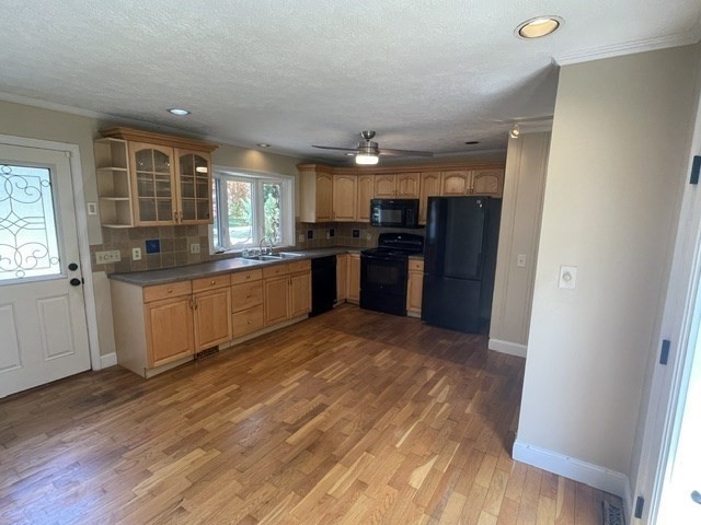 117 Hazardville Road Longmeadow, MA 01106 - Photo 3 of 20