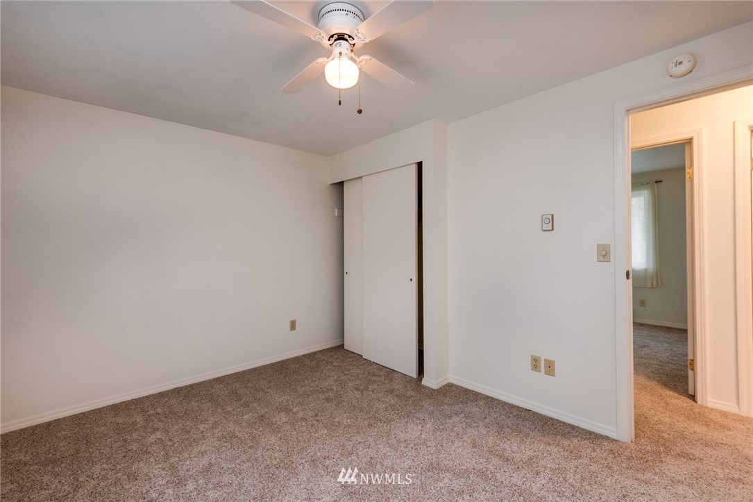 7711 Ridge Court Southeast Lacey, WA 98513 - Photo 11 of 20 Gallery Image 11