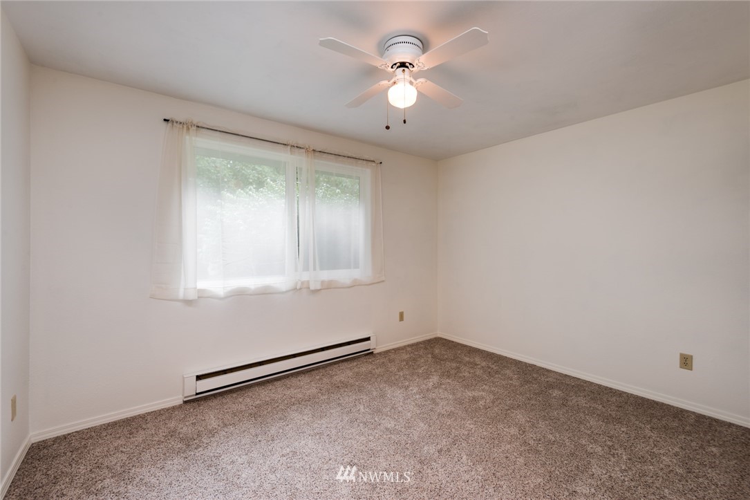 7711 Ridge Court Southeast Lacey, WA 98513 - Photo 10 of 20 Gallery Image 10