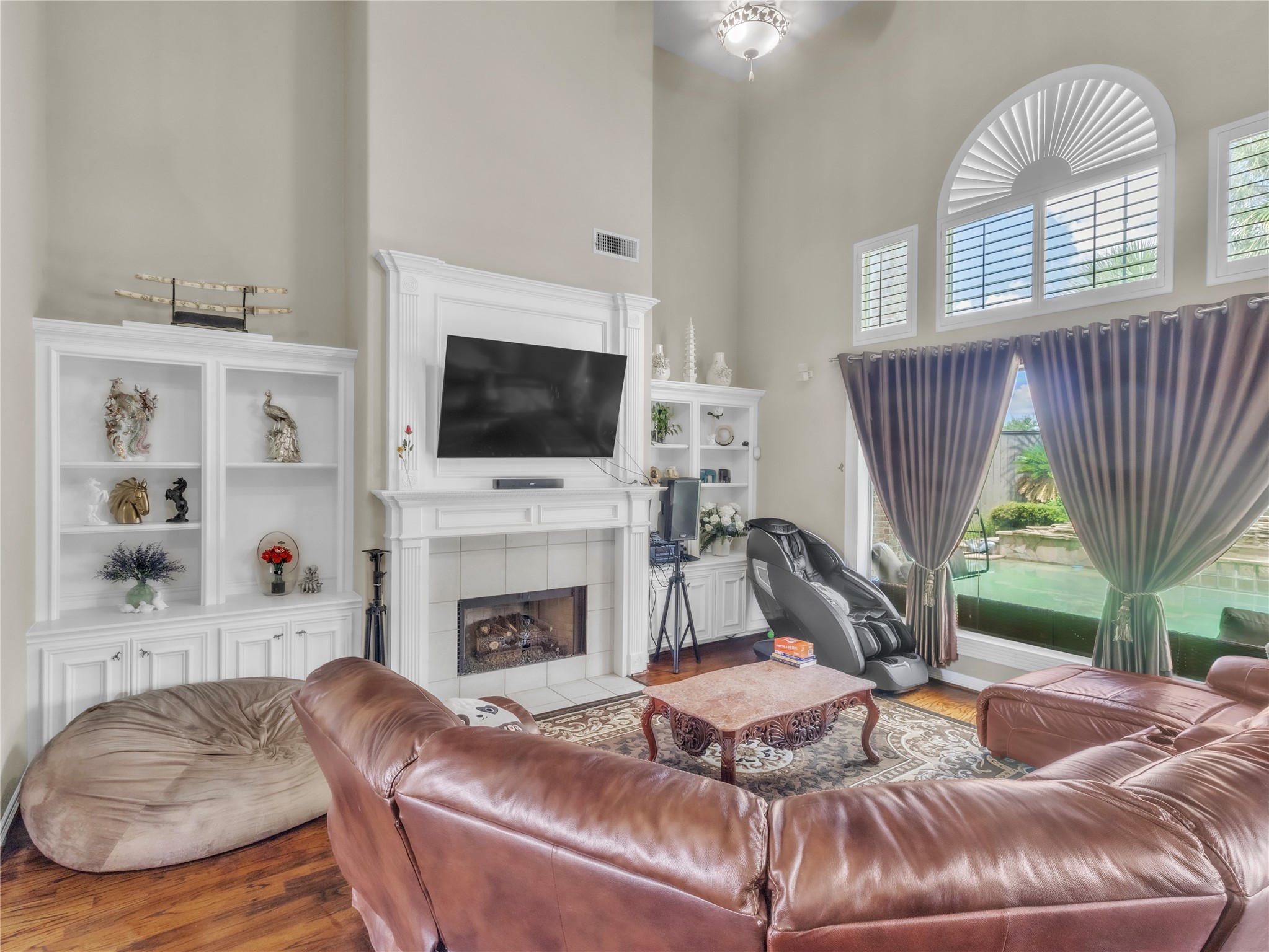 17902 St Emilion Court Spring, TX 77379 - Photo 12 of 38 Living Room