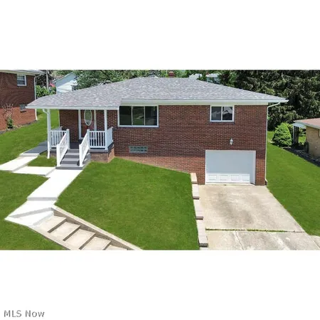 $229,900 | 156 Pembroke Road, Steubenville, OH 43953