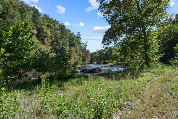 $294,000 | 6286 Chestnut Ridge Road, Riner, VA 24149