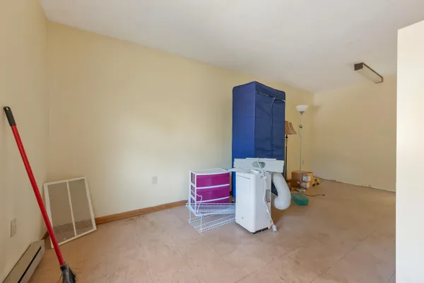 $294,000 | 6286 Chestnut Ridge Road, Riner, VA 24149