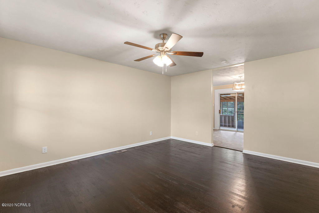 309 Sterling Road Jacksonville, NC 28546 - Photo 2 of 14 IMG_6968