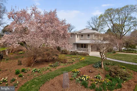 $1,395,000 | 3927 Washington Street, Kensington, MD 20895