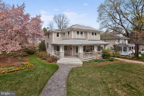 $1,395,000 | 3927 Washington Street, Kensington, MD 20895