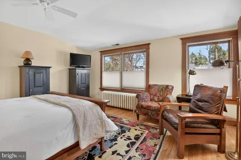 $1,395,000 | 3927 Washington Street, Kensington, MD 20895