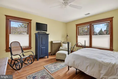 $1,395,000 | 3927 Washington Street, Kensington, MD 20895
