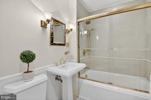 $1,395,000 | 3927 Washington Street, Kensington, MD 20895