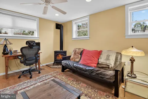 $1,395,000 | 3927 Washington Street, Kensington, MD 20895