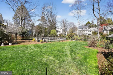 $1,395,000 | 3927 Washington Street, Kensington, MD 20895