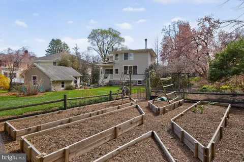 $1,395,000 | 3927 Washington Street, Kensington, MD 20895