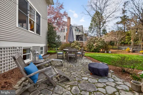 $1,395,000 | 3927 Washington Street, Kensington, MD 20895