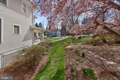 $1,395,000 | 3927 Washington Street, Kensington, MD 20895