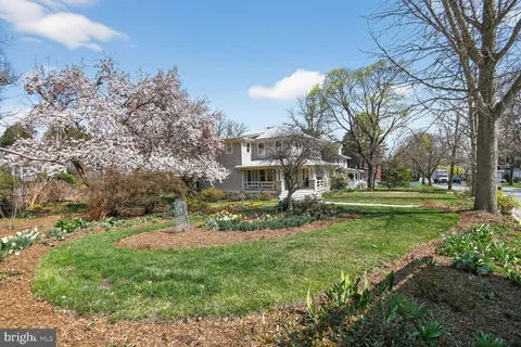 $1,395,000 | 3927 Washington Street, Kensington, MD 20895