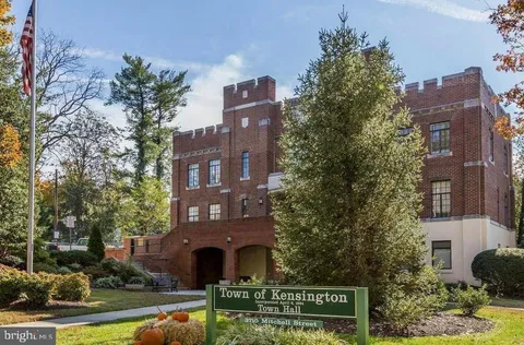 $1,395,000 | 3927 Washington Street, Kensington, MD 20895