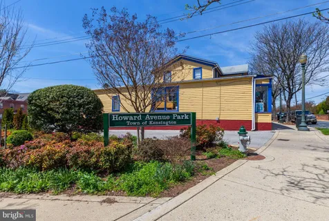 $1,395,000 | 3927 Washington Street, Kensington, MD 20895