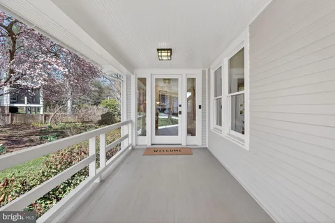 $1,395,000 | 3927 Washington Street, Kensington, MD 20895